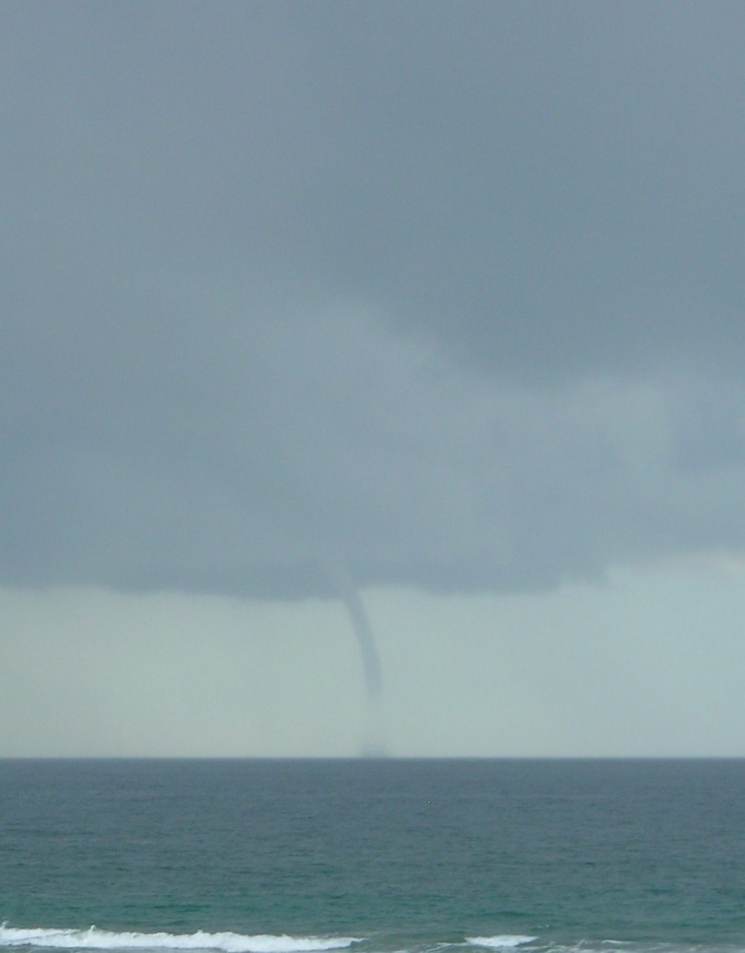 Waterspout Spotted Off Newport Beach - Newport Beach News