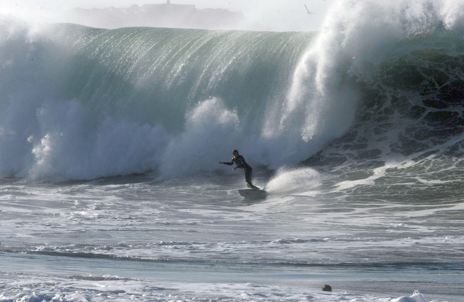 Hurricane Brings Waves, Crowds to Newport - Newport Beach News