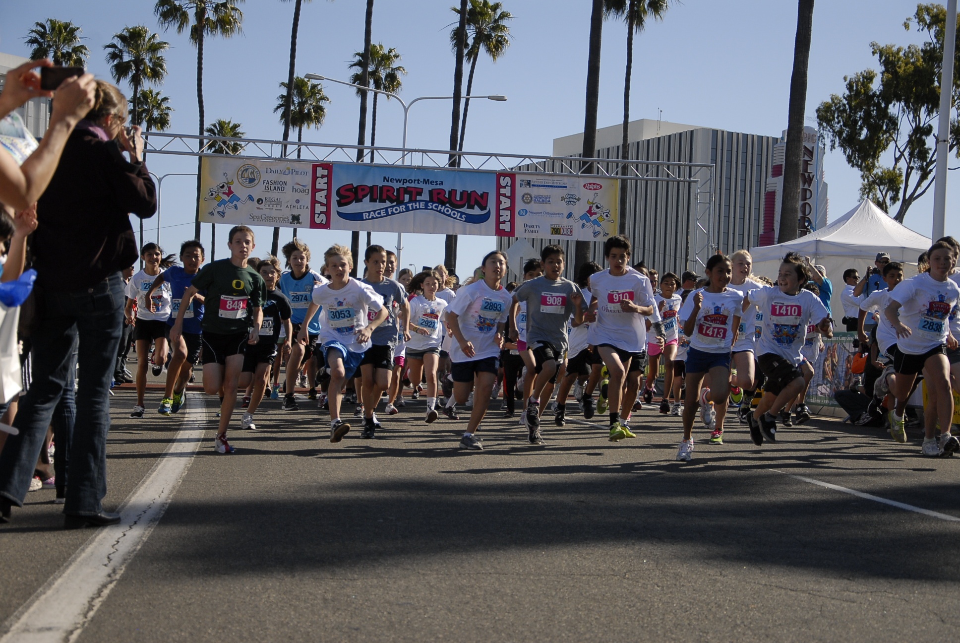 Runners Catch the Spirit at Annual Newport-Mesa Spirit Run - Newport