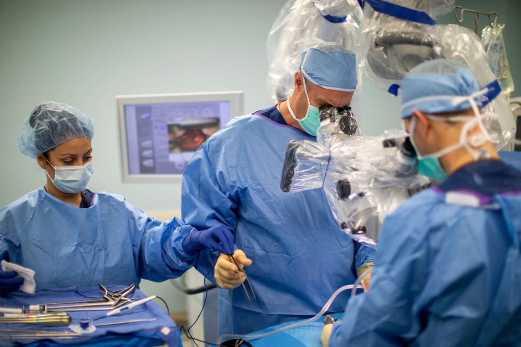 Disc Surgery Center In Newport Beach Earns Fifth Aaahc Accreditation 